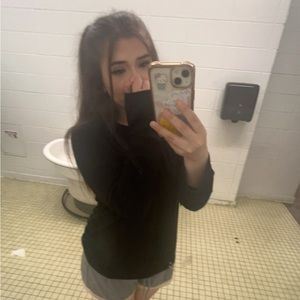 Meet your Posher, Chloe